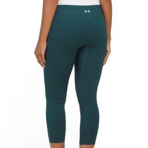 UNDER ARMOUR CROPPED LOW RISE GREEN LEGGINGS